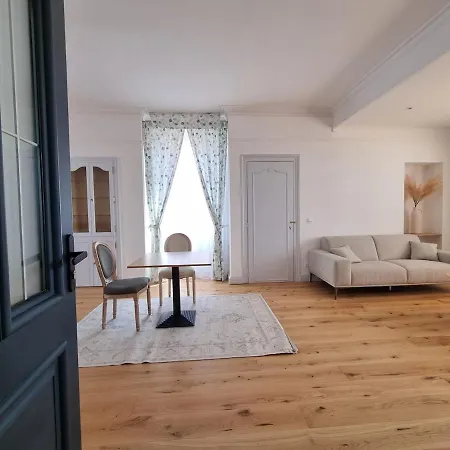 Des Dames 40m2,jardin Fleuri Apartamento Sainte-Savine