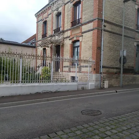 Des Dames 40m2,jardin Fleuri * Sainte-Savine
