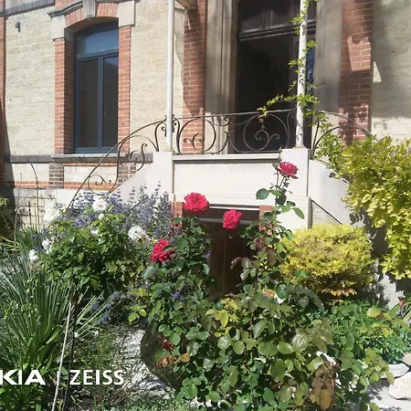 Daire Des Dames 40m2,jardin Fleuri