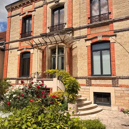 Des Dames 40m2,jardin Fleuri Apartamento Sainte-Savine