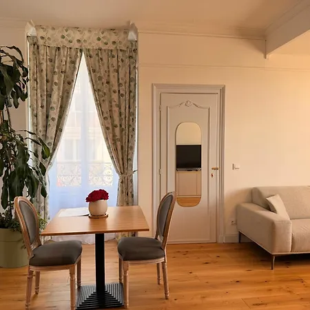 Des Dames 40m2,jardin Fleuri Apartamento *